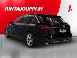 Audi A4 2022 Musta