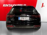 Audi A4 2022 Musta
