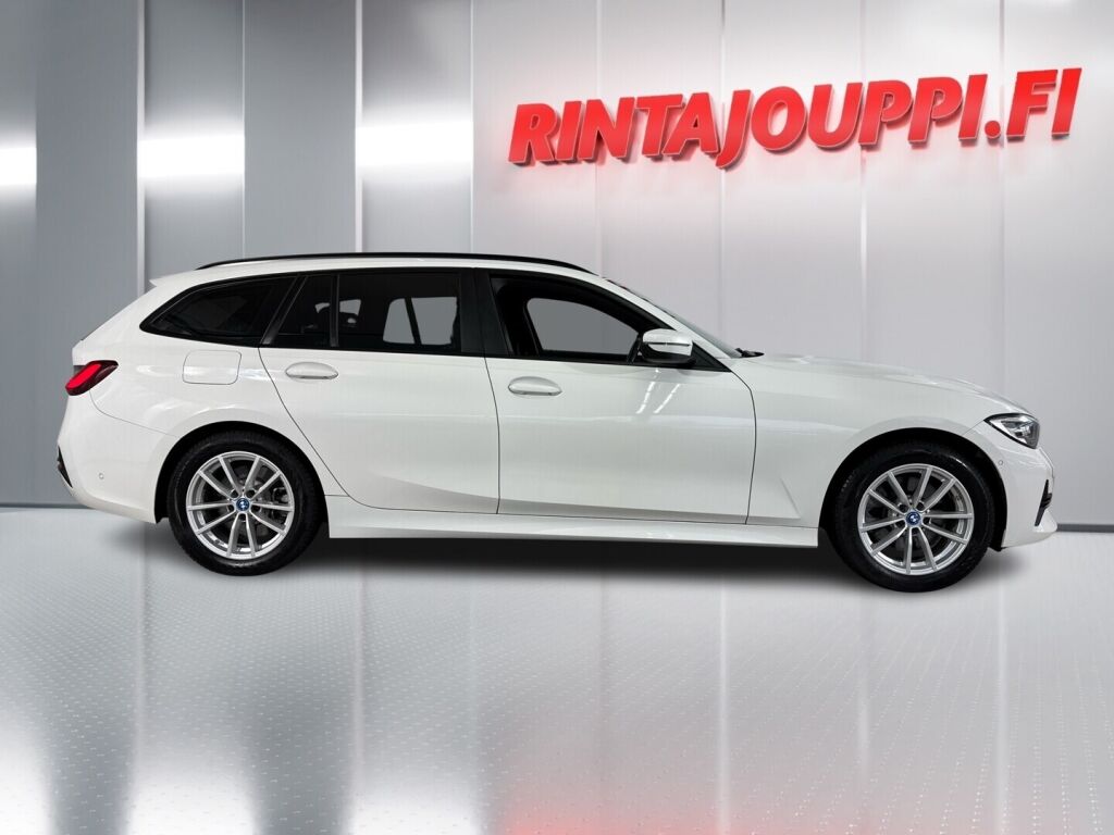 BMW 320 2022 Valkoinen