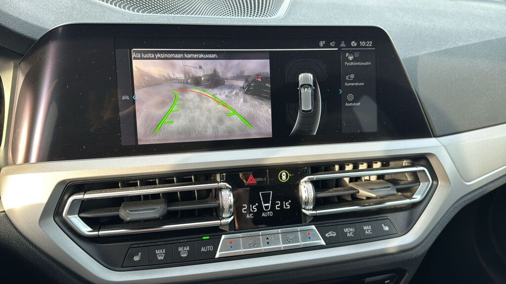 BMW 320 2022 Valkoinen