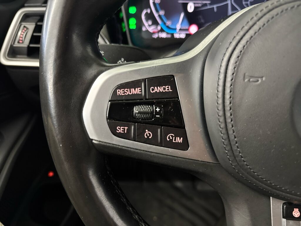 BMW 320 2022 Valkoinen