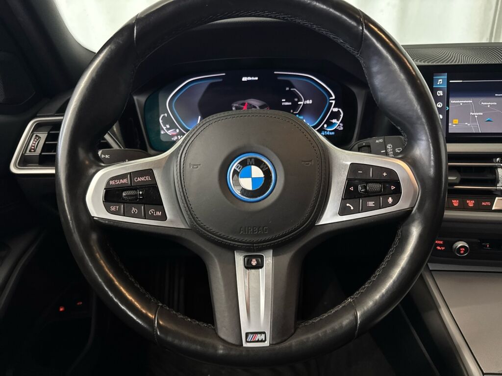 BMW 320 2022 Valkoinen