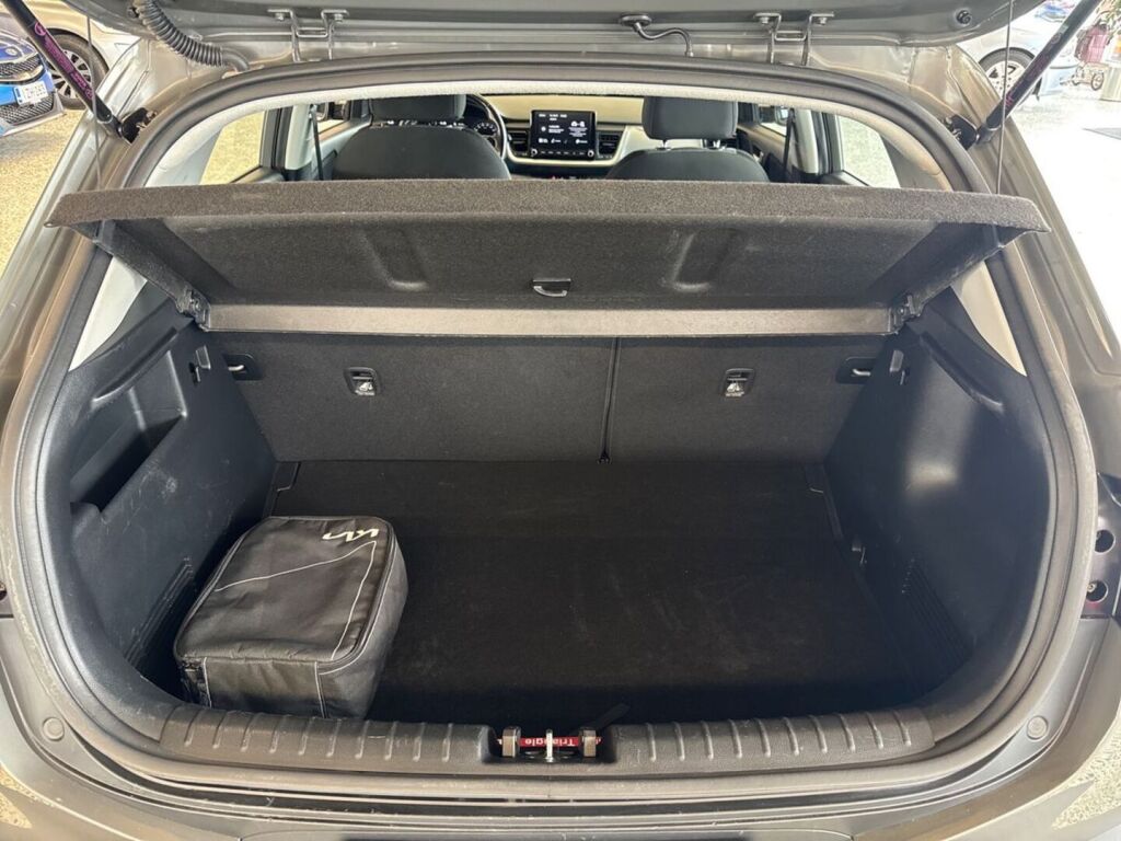 Kia Stonic 2021 Vihreä