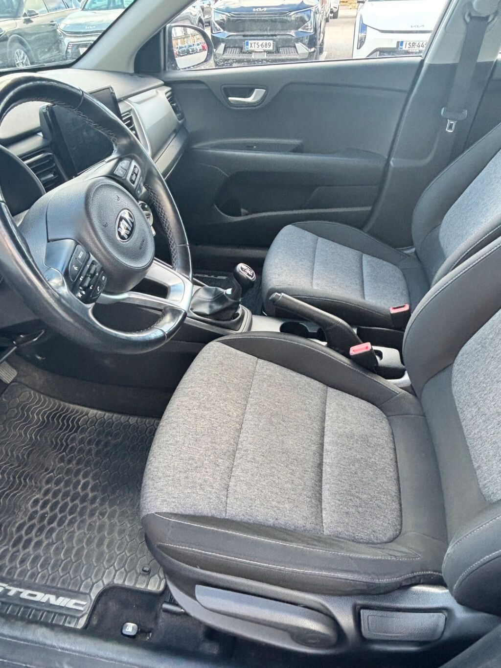 Kia Stonic 2021 Vihreä