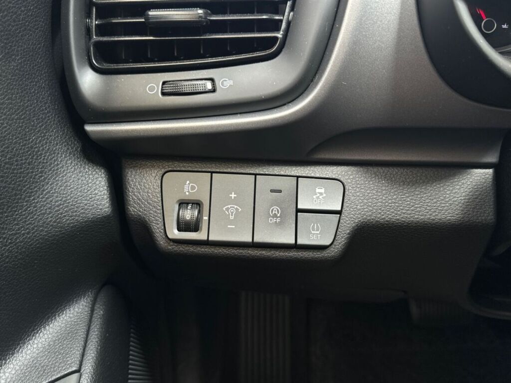 Kia Stonic 2021 Sininen