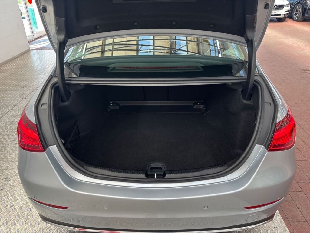 Mercedes-Benz C 2021 Harmaa