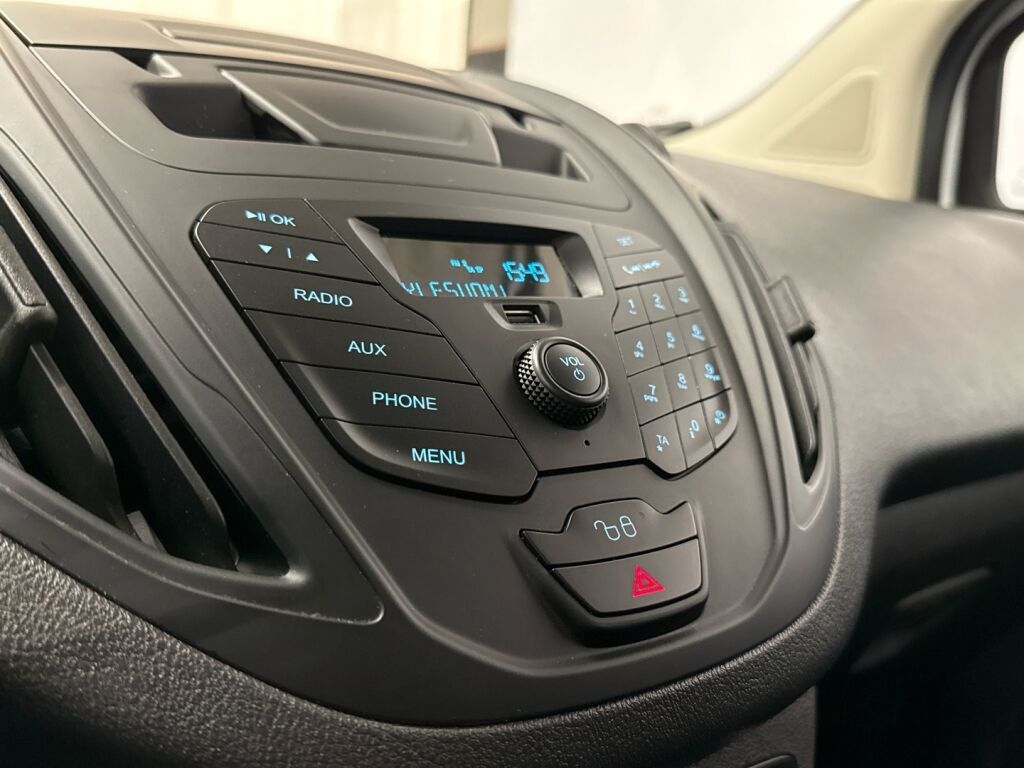 Ford Transit Courier 2021 Valkoinen