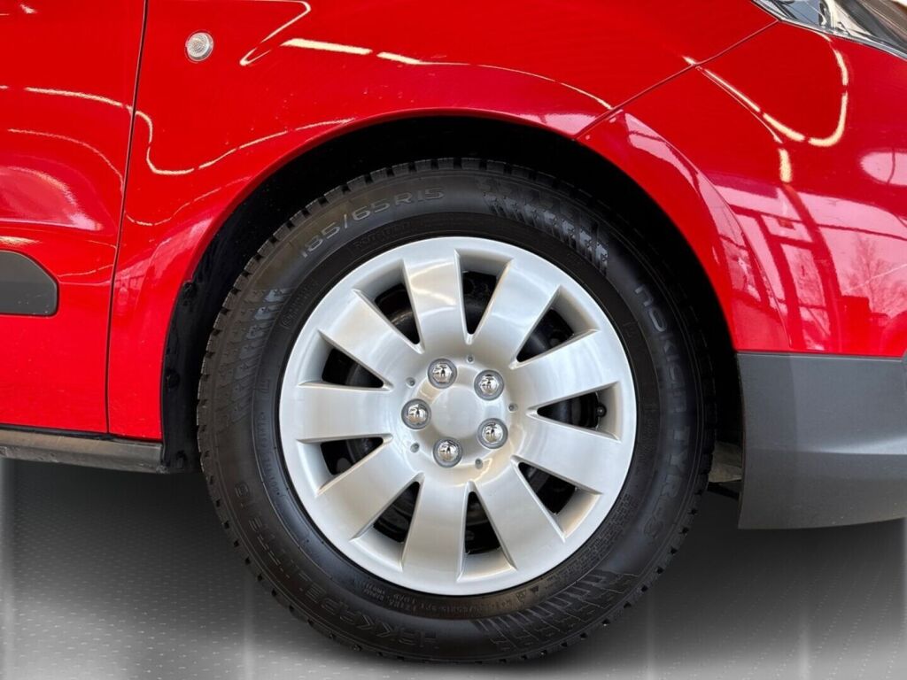 Ford Transit Courier 2022 Punainen