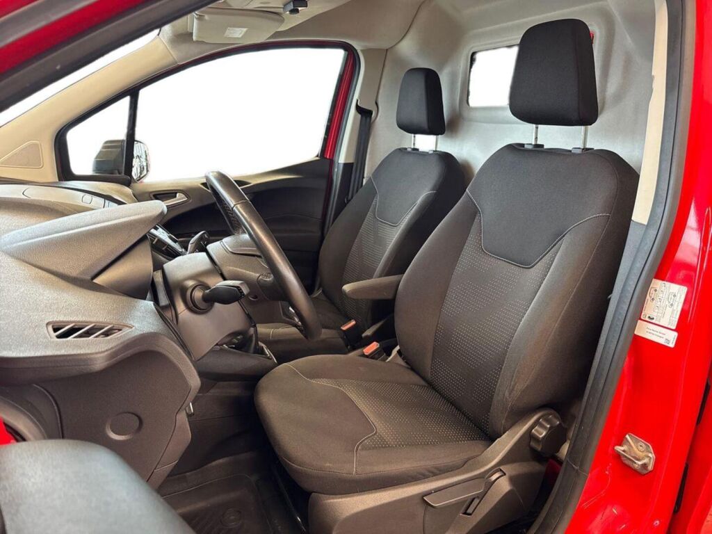Ford Transit Courier 2022 Punainen