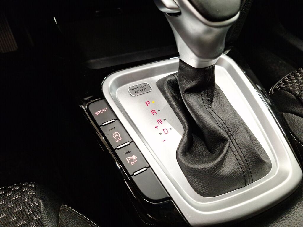 Kia Ceed 2021 Punainen