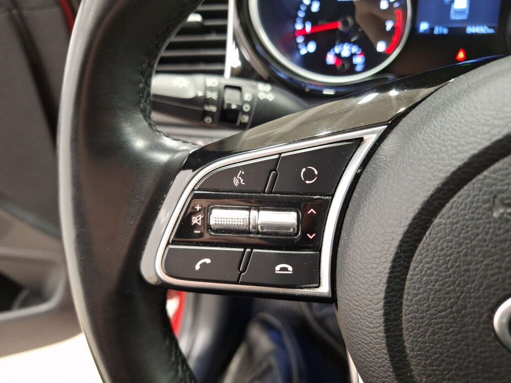 Kia Ceed 2021 Punainen