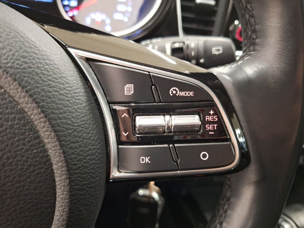 Kia Ceed 2021 Punainen