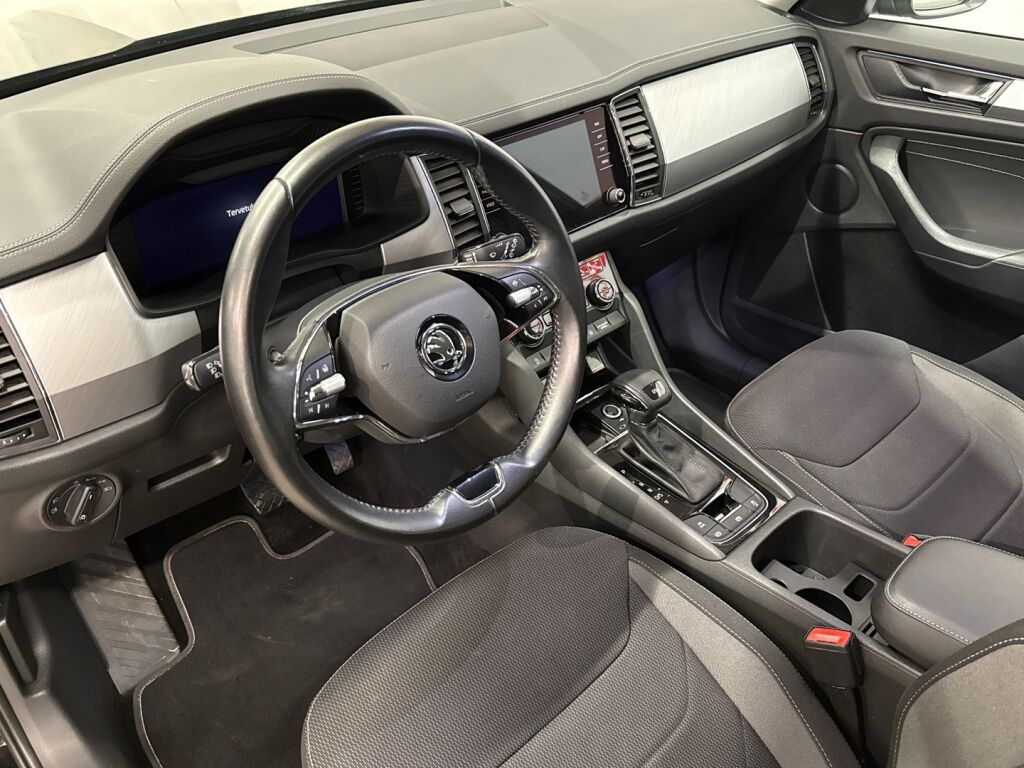 Skoda Kodiaq 2022 Musta