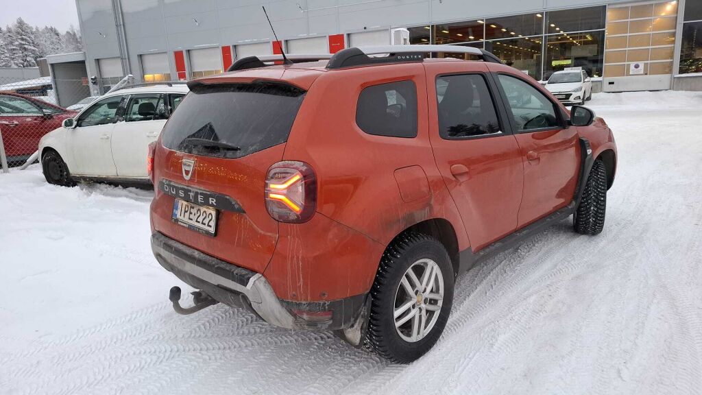 Dacia Duster 2022 Oranssi