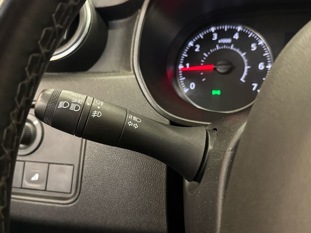 Dacia Duster 2022 Oranssi