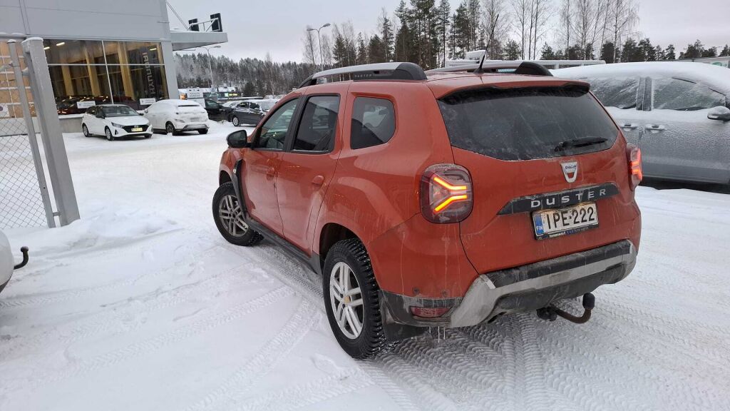 Dacia Duster 2022 Oranssi