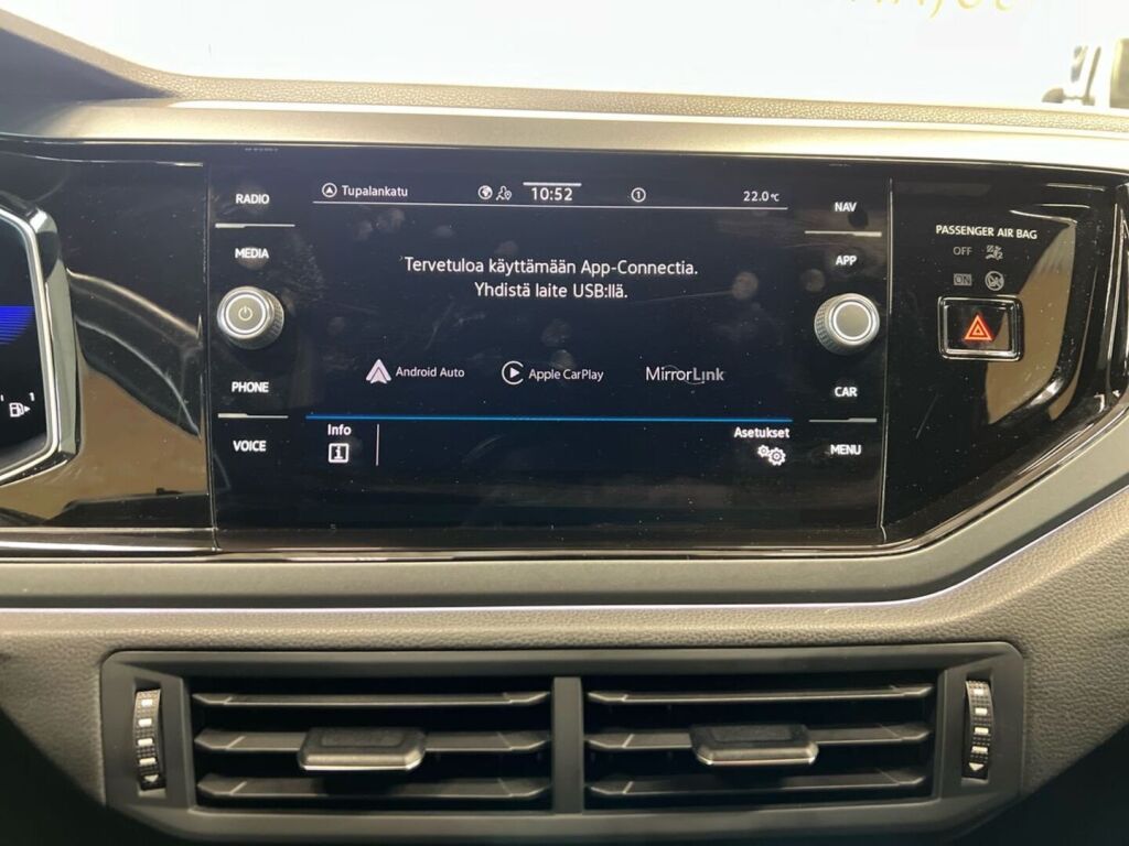 Volkswagen Taigo 2022 Musta