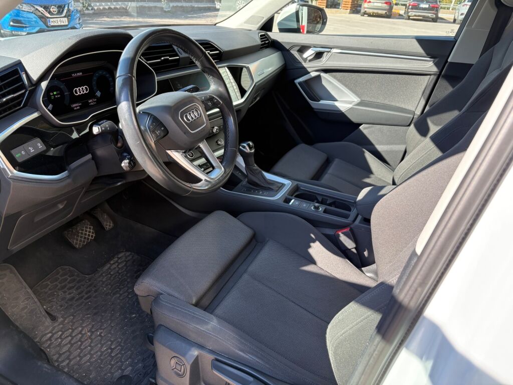 Audi Q3 2022 Valkoinen