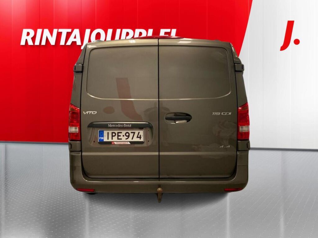 Mercedes-Benz Vito 2018 Ruskea (beige)