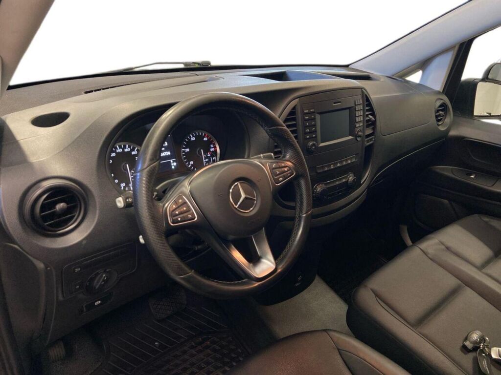 Mercedes-Benz Vito 2018 Ruskea (beige)