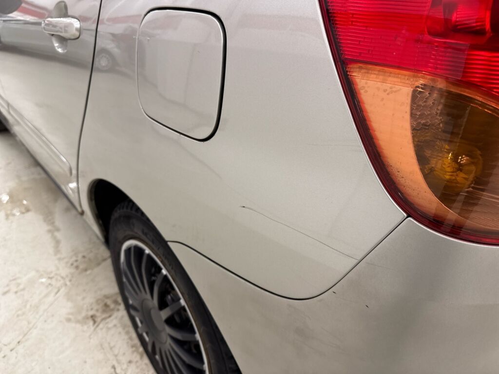 Toyota Corolla Verso 2002 Hopea