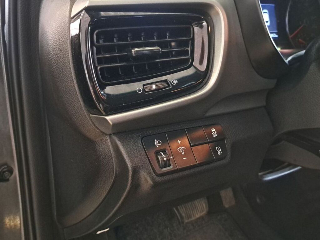 Kia Stonic 2020 Harmaa