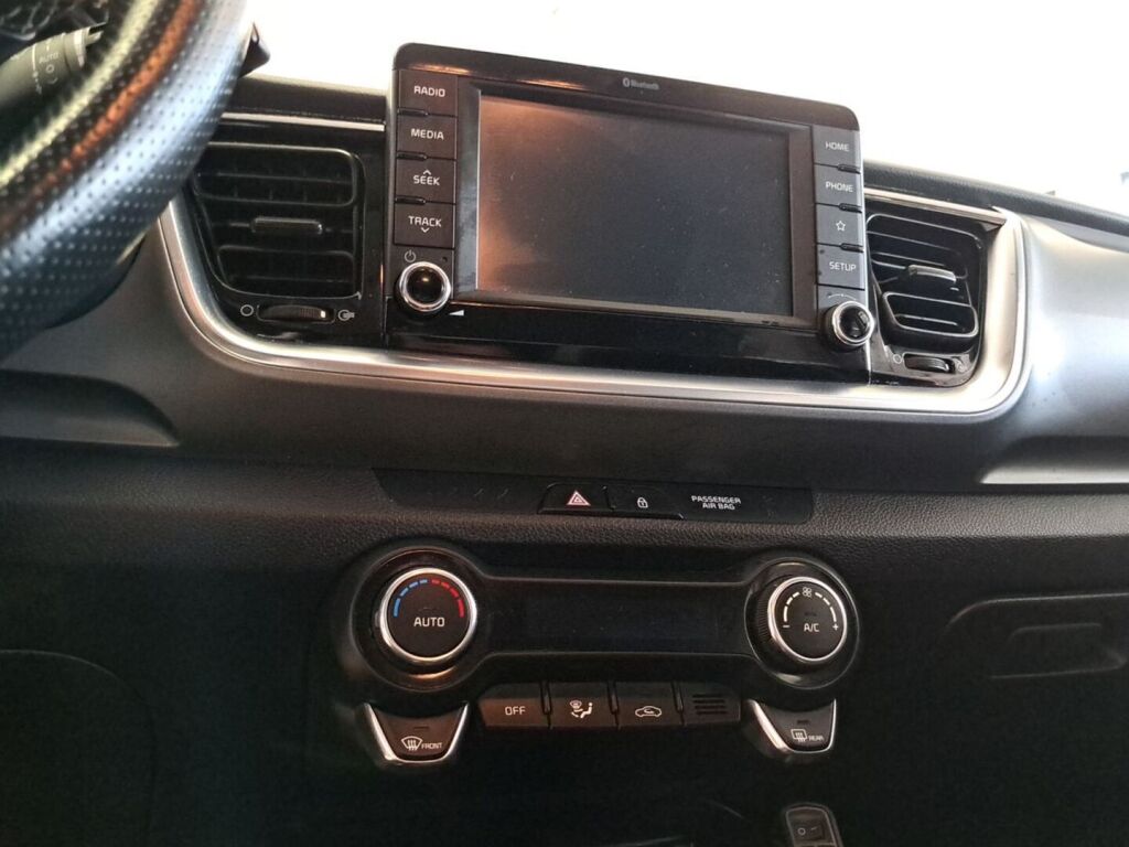 Kia Stonic 2020 Harmaa