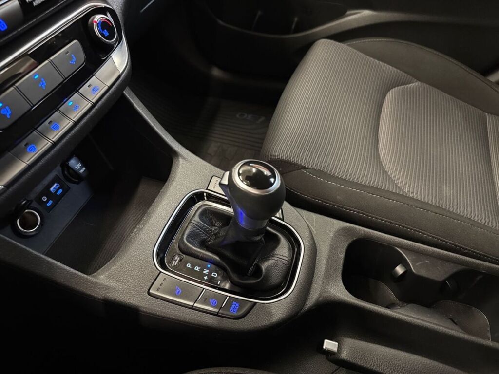 Hyundai i30 Hatchback 2020 Valkoinen