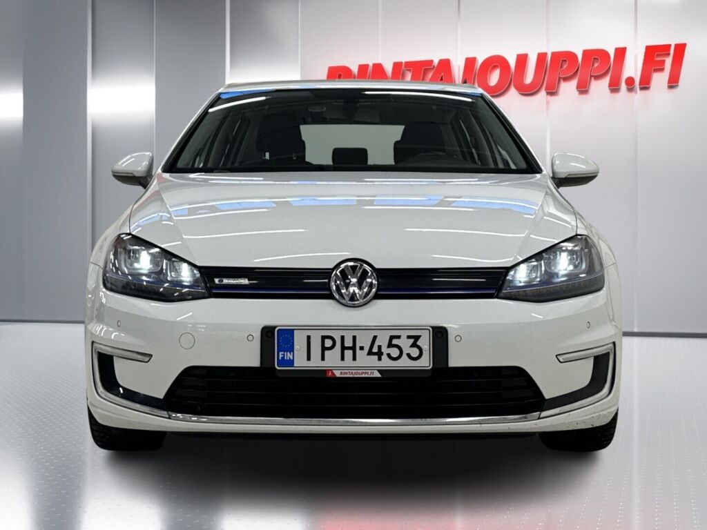 Volkswagen Golf 2015 Valkoinen