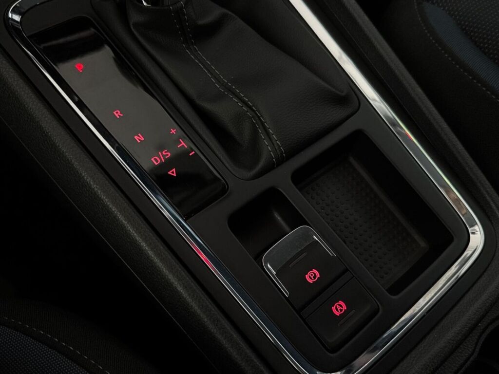 Seat Ateca 2020 Harmaa