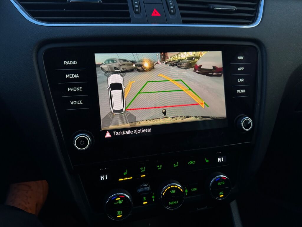 Skoda Octavia 2020 Musta