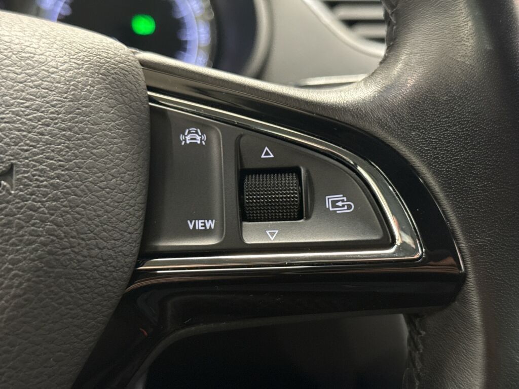 Skoda Octavia 2020 Musta