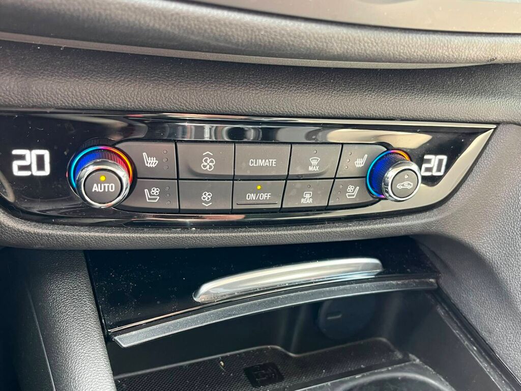 Opel Insignia 2020 Musta