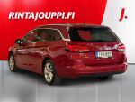 Opel Astra 2020 Punainen