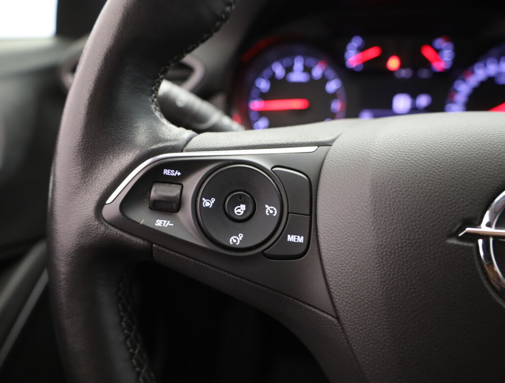 Opel Crossland 2022 Valkoinen