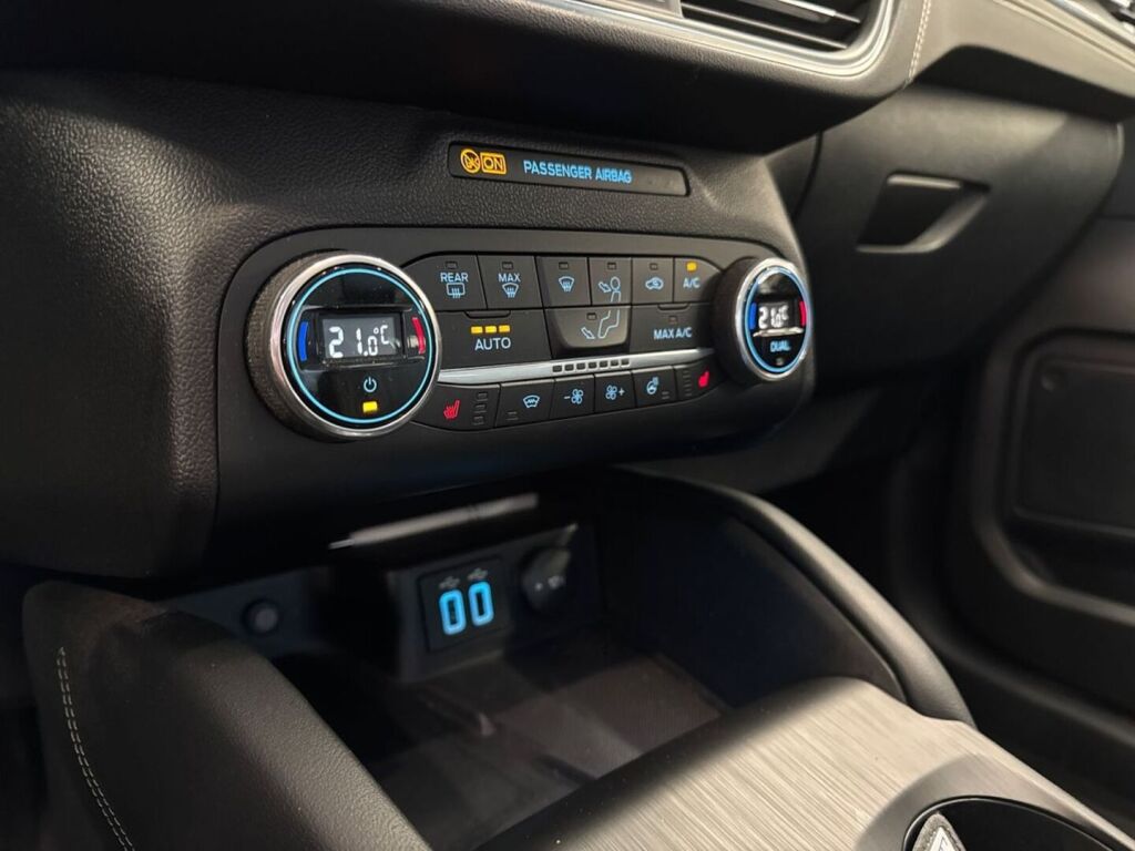 Ford Kuga 2022 Harmaa