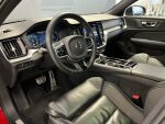 Volvo V60 2022 Punainen