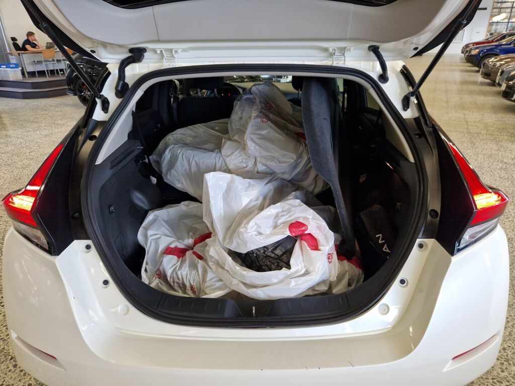 Nissan Leaf 2022 Valkoinen