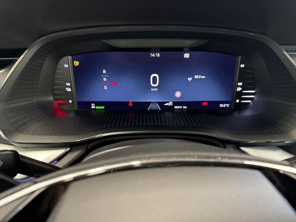 Skoda Octavia 2022 Musta