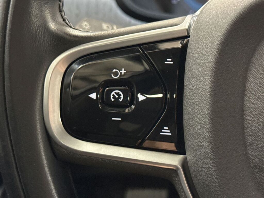 Volvo V90 Cross Country 2022 Harmaa