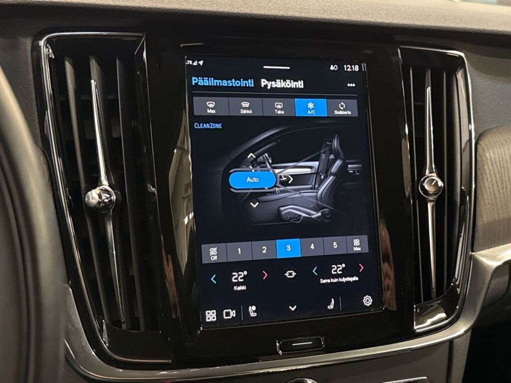 Volvo V90 Cross Country 2022 Harmaa