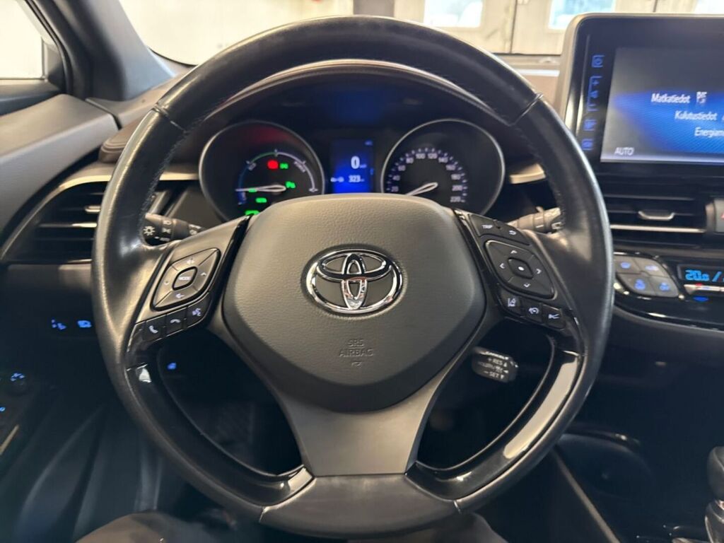 Toyota C-HR 2017 Harmaa