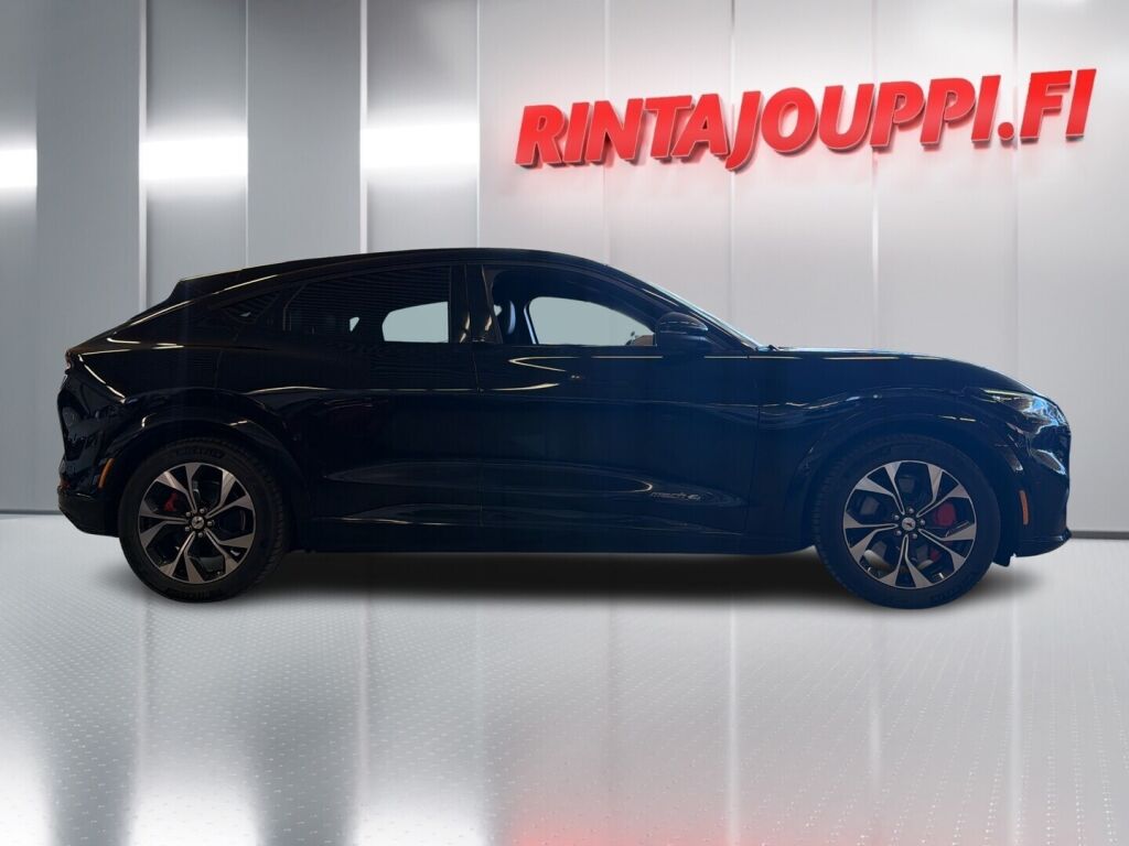 Ford Mustang Mach-E 2022 Musta