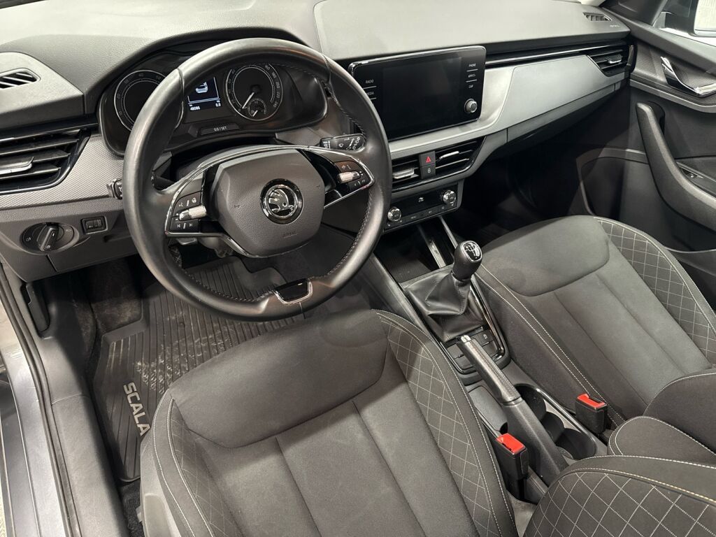 Skoda Kamiq 2022 Harmaa