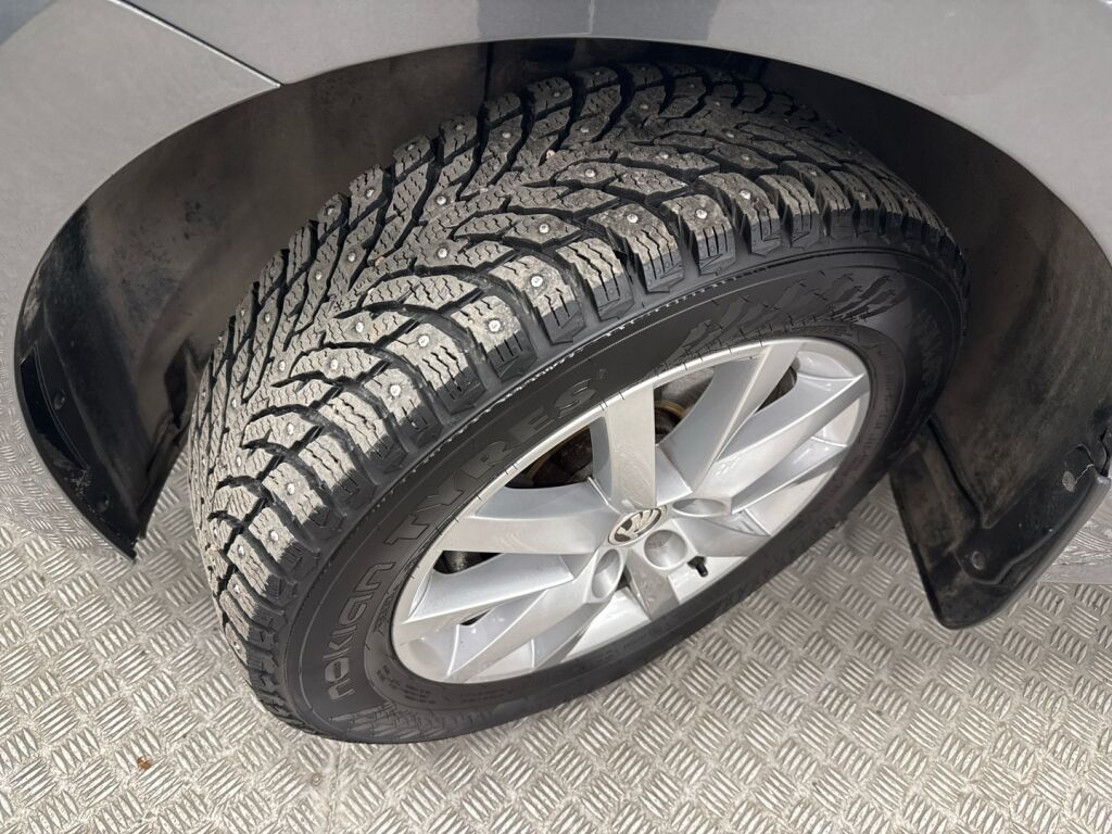 Skoda Kamiq 2022 Harmaa