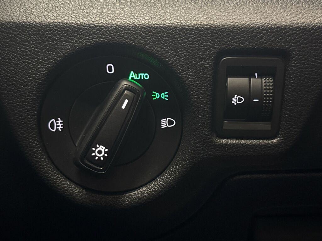 Skoda Kamiq 2022 Harmaa