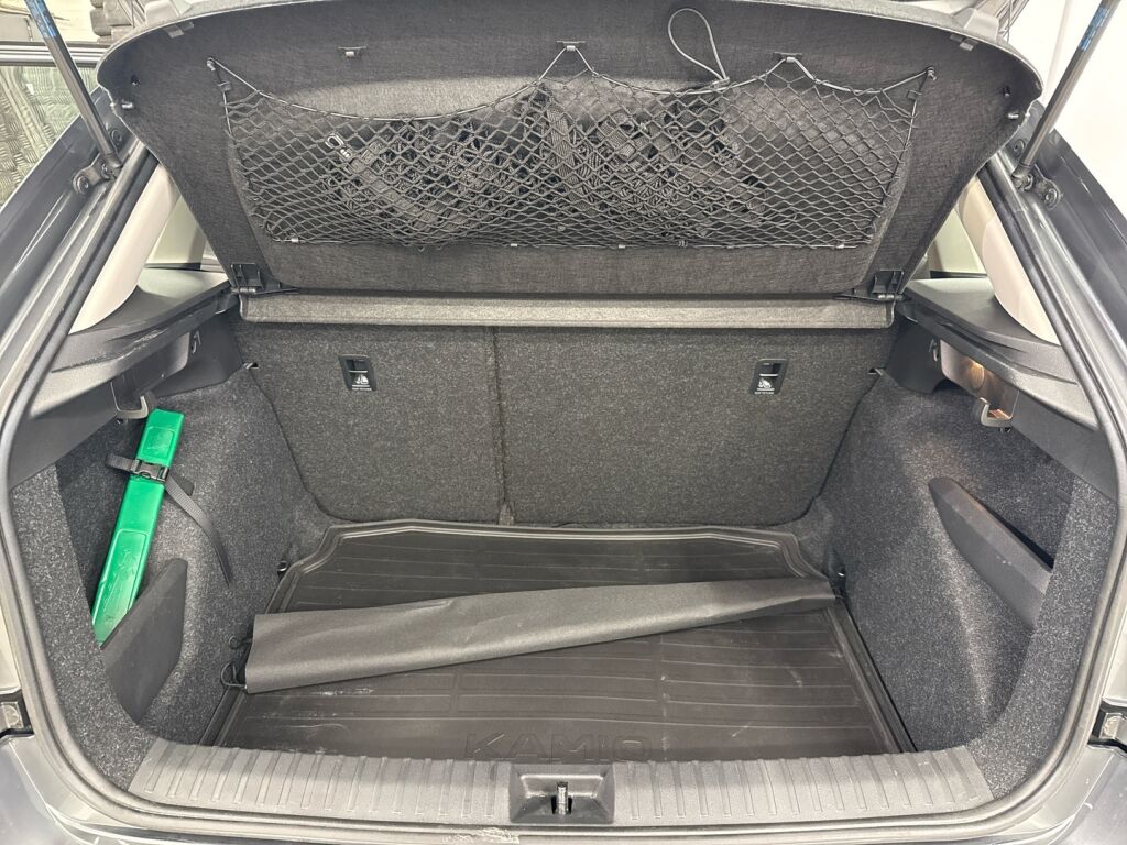 Skoda Kamiq 2022 Harmaa