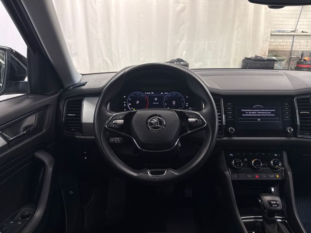 Skoda Kodiaq 2022 Musta