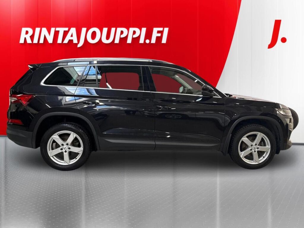 Skoda Kodiaq 2022 Musta
