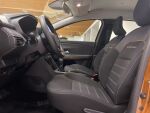 Dacia Sandero 2022 Oranssi